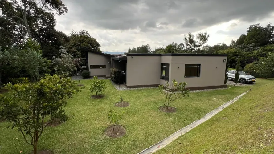 Casa de 3 alcobas en venta en Guamito, La Ceja · foto 8 de 24