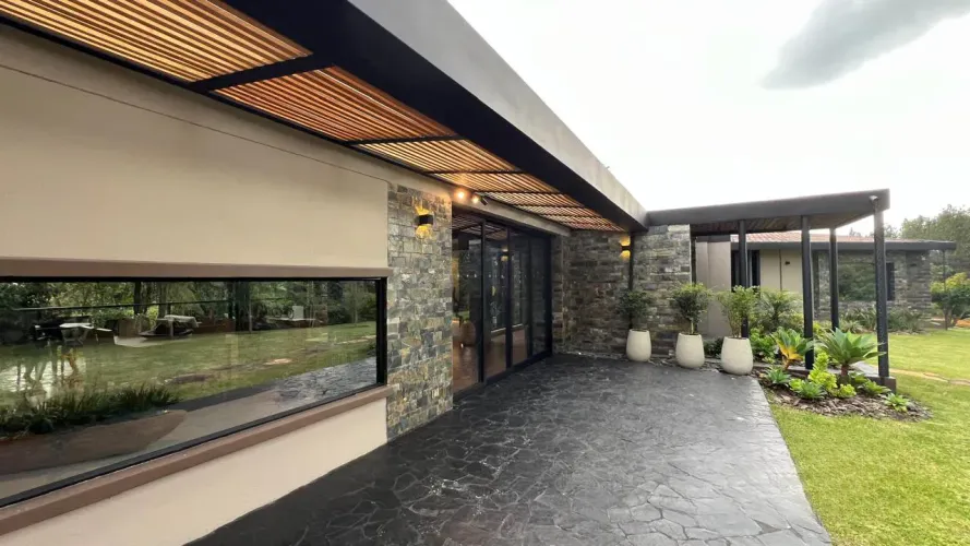 Casa de 3 alcobas en venta en Guamito, La Ceja · foto 23 de 24