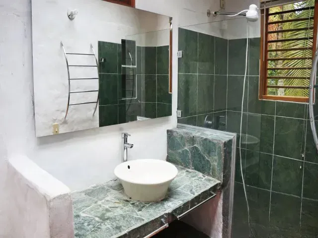 Casa de 5 alcobas en venta en El Capiro, Rionegro · foto 3 de 19
