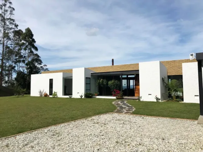 Casa de 3 alcobas en venta en Alto Del Medio, Rionegro · foto 5 de 24