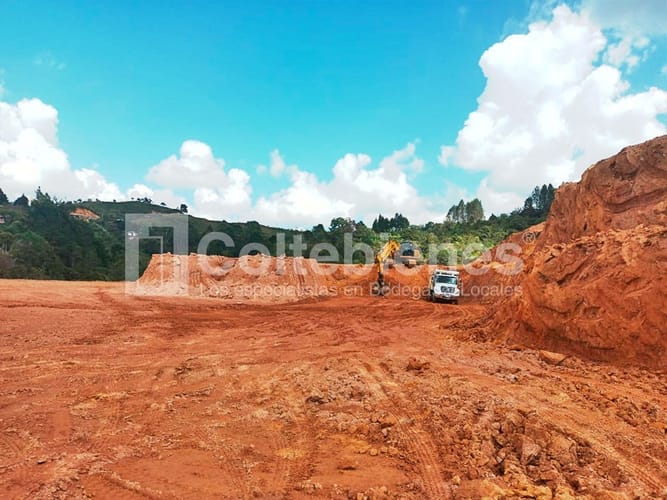 Lote en venta en La Mosquita, Guarne, 494 m² · foto 2 de 10