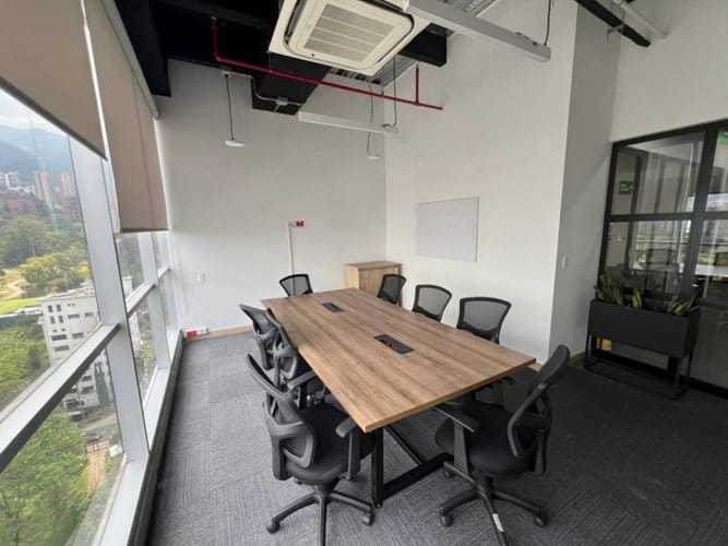 Oficina en arriendo en Loma Del Campestre, Medellín, 400 m² · foto 4 de 24