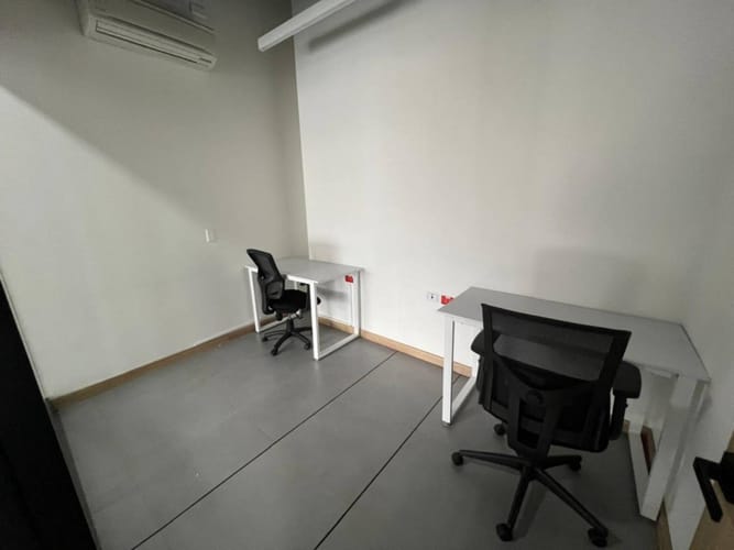 Oficina en arriendo en Loma Del Campestre, Medellín, 400 m² · foto 7 de 24