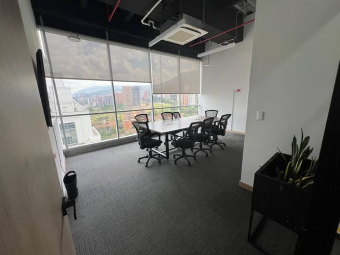 Oficina en arriendo en Loma Del Campestre, Medellín, 400 m² · foto 9 de 24