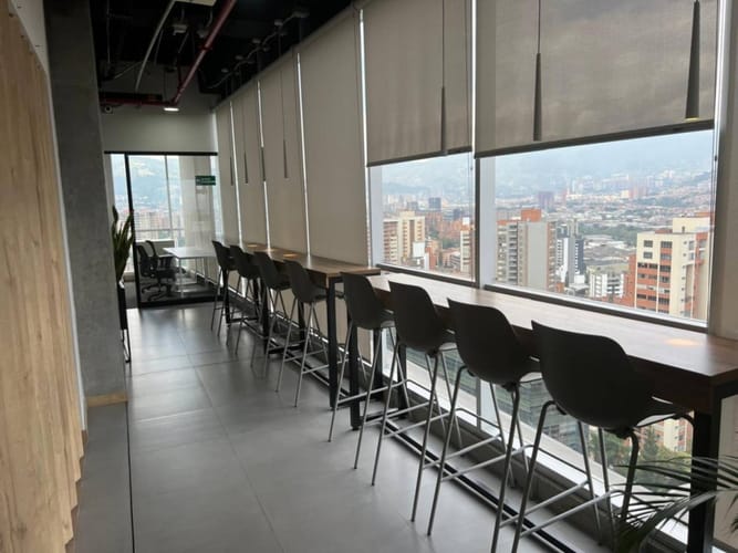 Oficina en arriendo en Loma Del Campestre, Medellín, 400 m² · foto 10 de 24
