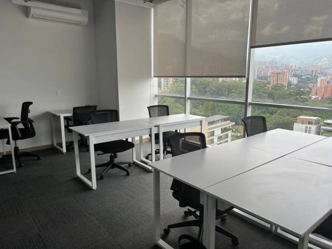 Oficina en arriendo en Loma Del Campestre, Medellín, 400 m² · foto 16 de 24