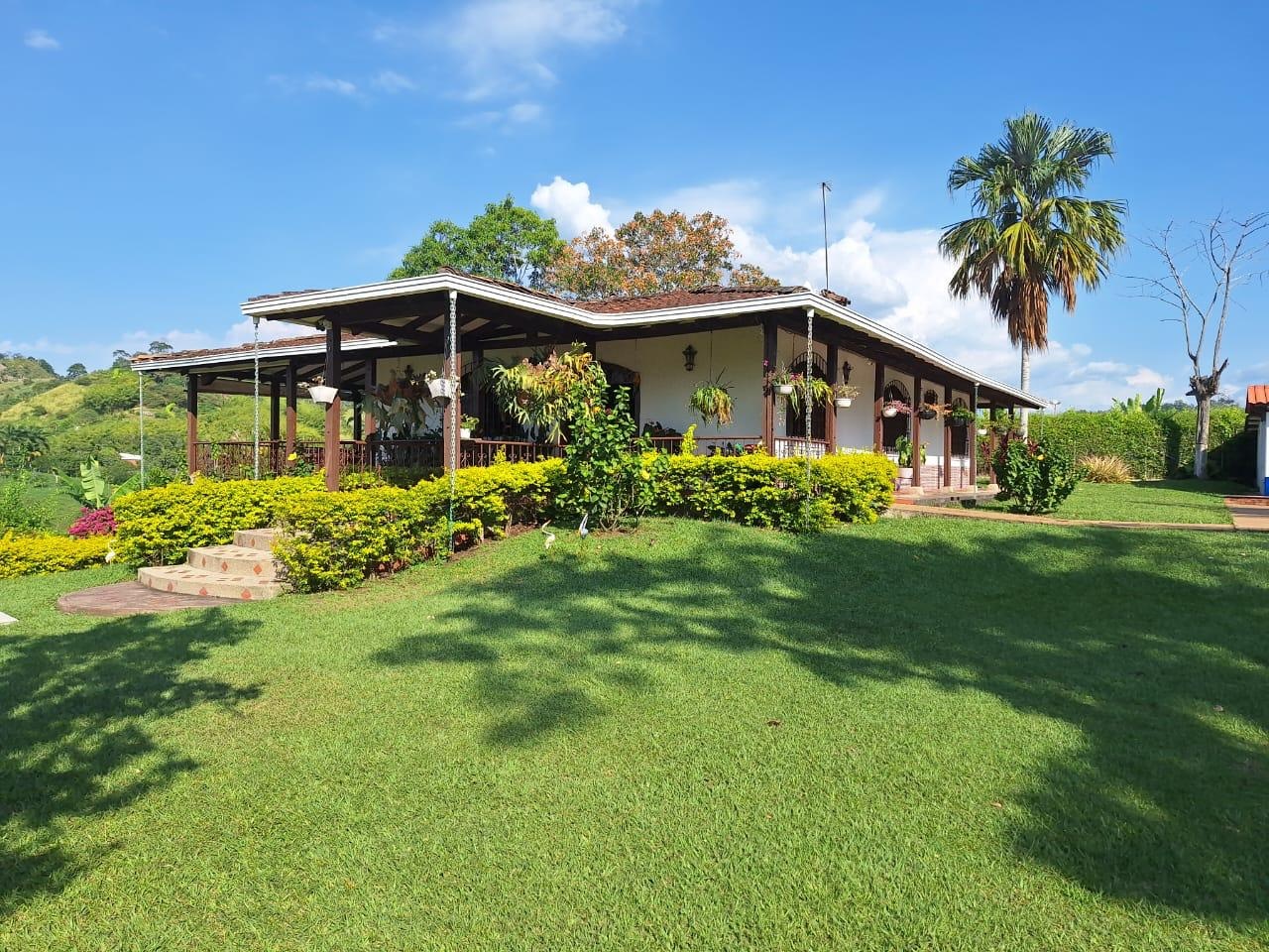 Casa Campestre en Arriendo en Combia, Pereira en Pereira, de Entorno Soluciones Inmobiliarias Integrales