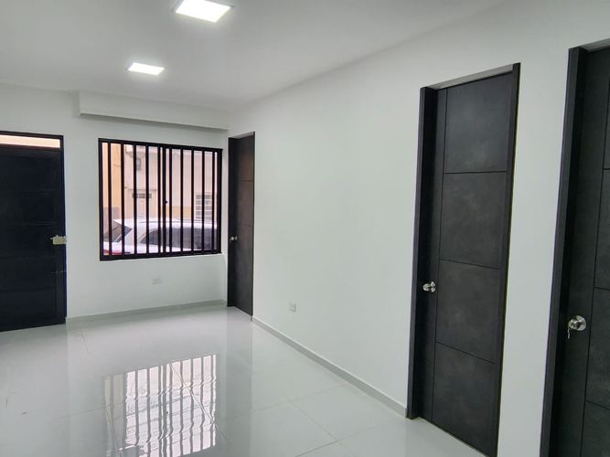 Edificio en venta en Campoamor, Manizales, 49 m² · foto 2 de 21