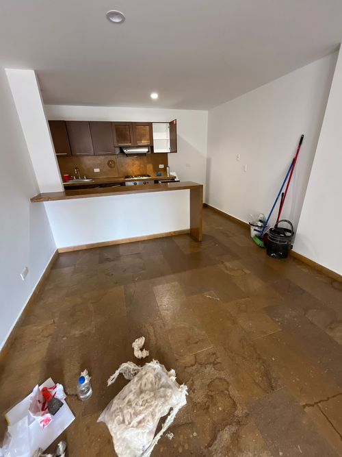 Apartamento de 2 alcobas en arriendo en Loma Del Escobero, Envigado, 130 m² · foto 8 de 17
