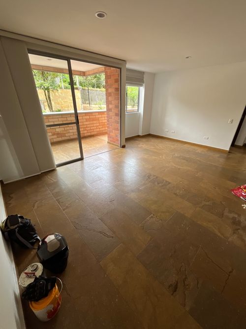 Apartamento de 2 alcobas en arriendo en Loma Del Escobero, Envigado, 130 m² · foto 12 de 17