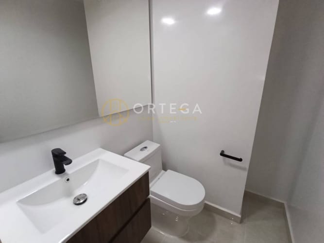 Apartamento de 3 alcobas en venta en Cañaveral, Floridablanca, 121 m² · foto 2 de 21