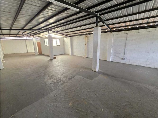 Local en arriendo en Estacion Villa, Medellín, 190 m² · foto 8 de 8