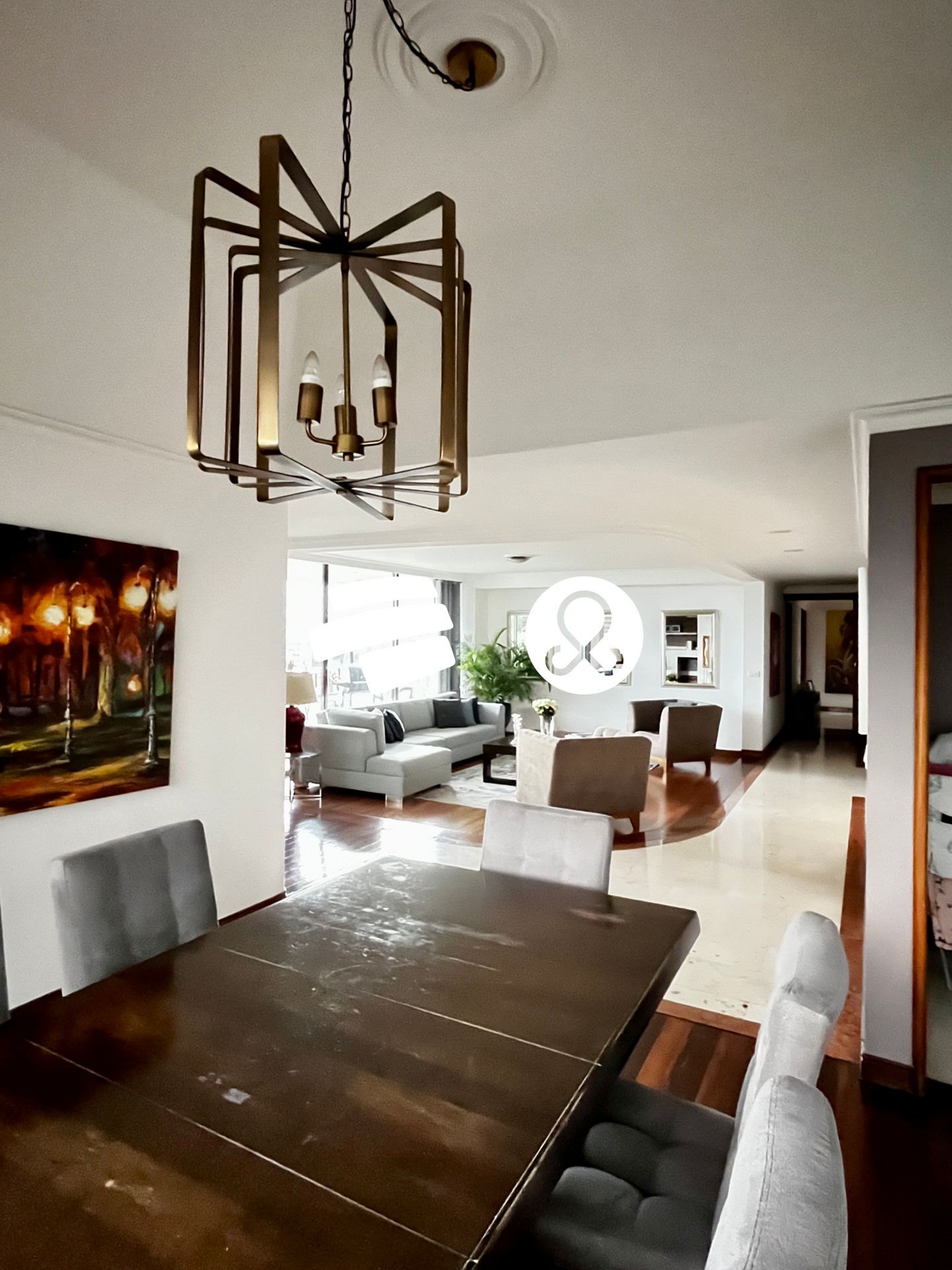 Apartamento en venta en El Poblado, Medellín · foto 2 de 12