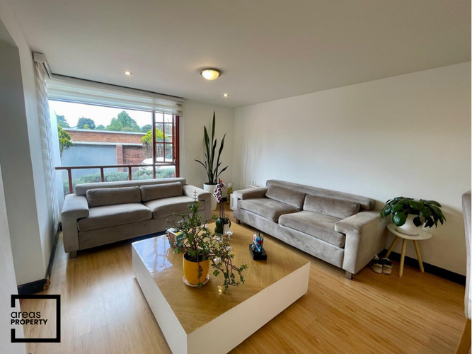 Casa de 4 alcobas en venta en San Jose De Bavaria, Bogotá, 260 m² · foto 9 de 14