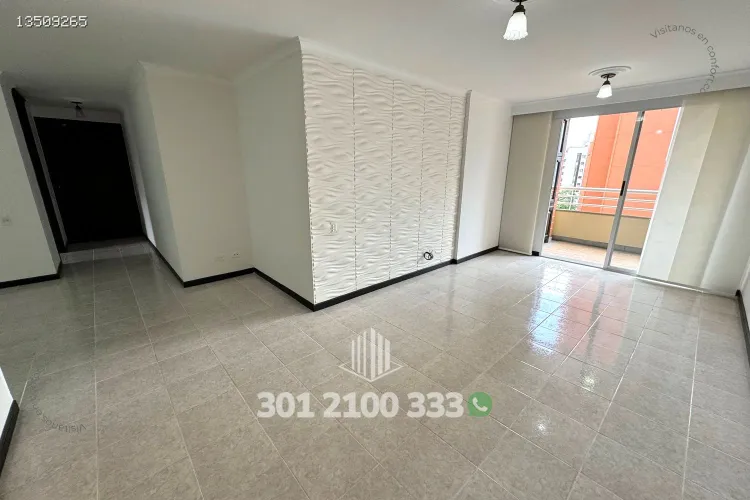 Apartamento de 3 alcobas en arriendo en Loma De Los Bernal, Medellín, 80 m² · foto 2 de 24