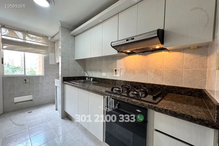Apartamento de 3 alcobas en arriendo en Loma De Los Bernal, Medellín, 80 m² · foto 8 de 24