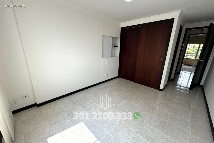 Apartamento de 3 alcobas en arriendo en Loma De Los Bernal, Medellín, 80 m² · foto 14 de 24
