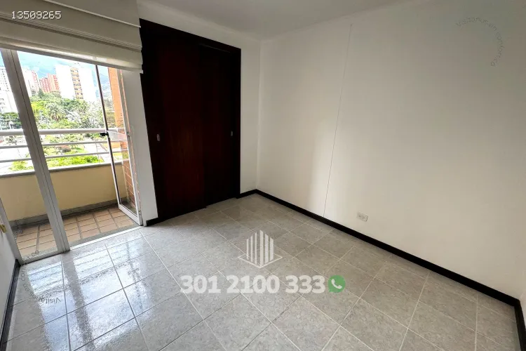 Apartamento de 3 alcobas en arriendo en Loma De Los Bernal, Medellín, 80 m² · foto 16 de 24