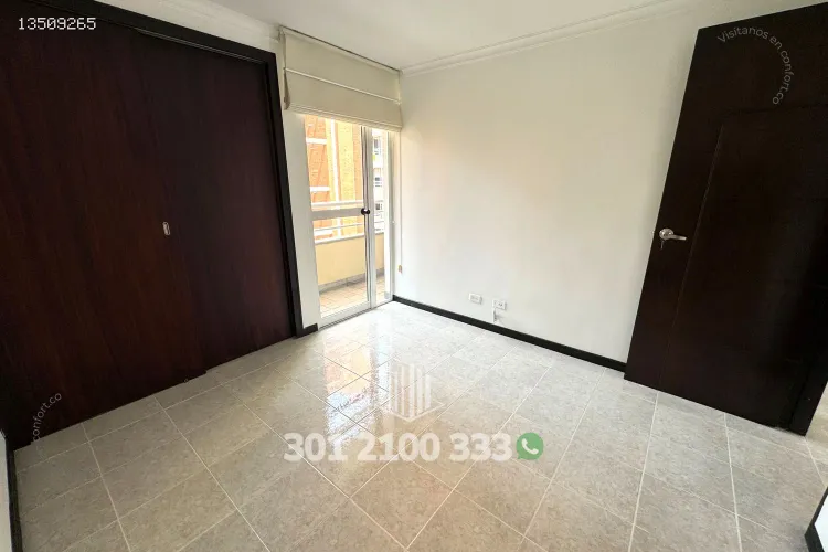 Apartamento de 3 alcobas en arriendo en Loma De Los Bernal, Medellín, 80 m² · foto 21 de 24