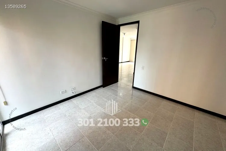 Apartamento de 3 alcobas en arriendo en Loma De Los Bernal, Medellín, 80 m² · foto 24 de 24