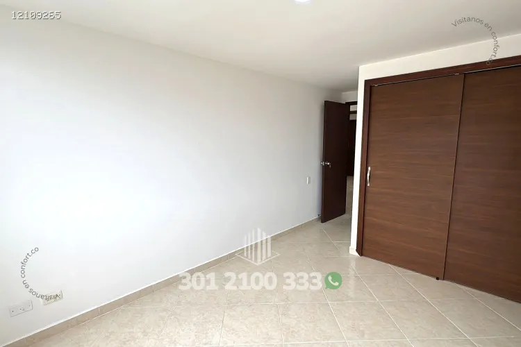 Apartamento de 3 alcobas en arriendo en Loma De Los Bernal, Medellín, 78 m² · foto 15 de 24