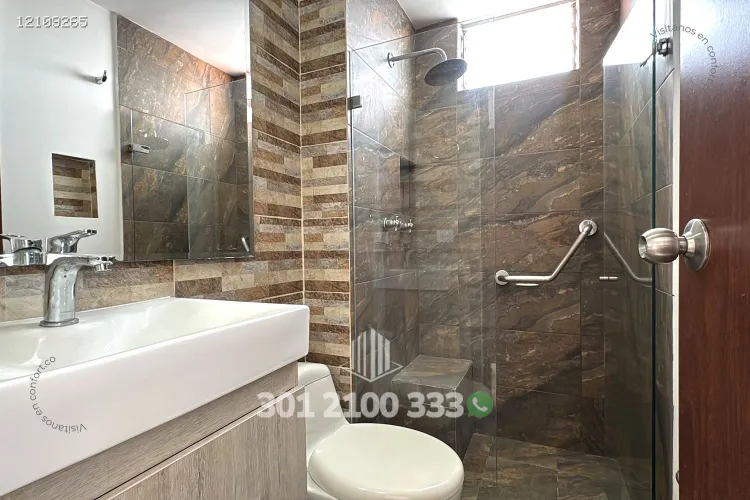 Apartamento de 3 alcobas en arriendo en Loma De Los Bernal, Medellín, 78 m² · foto 17 de 24
