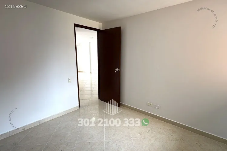 Apartamento de 3 alcobas en arriendo en Loma De Los Bernal, Medellín, 78 m² · foto 20 de 24