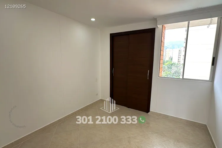 Apartamento de 3 alcobas en arriendo en Loma De Los Bernal, Medellín, 78 m² · foto 22 de 24