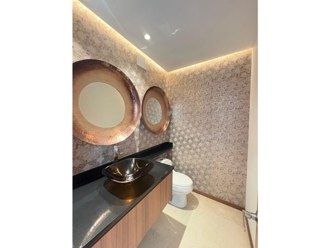 Apartamento de 4 alcobas en arriendo en El Poblado, Medellín, 200 m² · foto 3 de 22