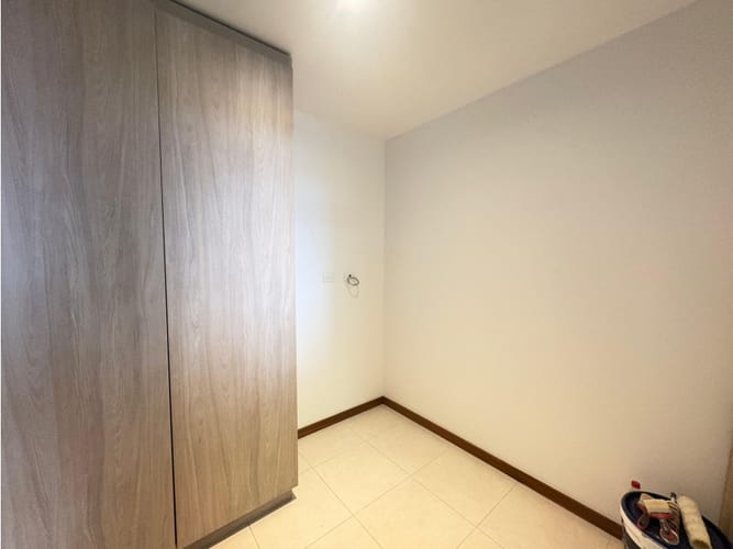 Apartamento de 4 alcobas en arriendo en El Poblado, Medellín, 200 m² · foto 8 de 22