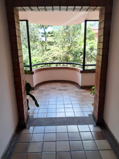 Apartamento de 1 alcoba en arriendo en Las Lomas, Medellín, 45 m² · foto 9 de 15