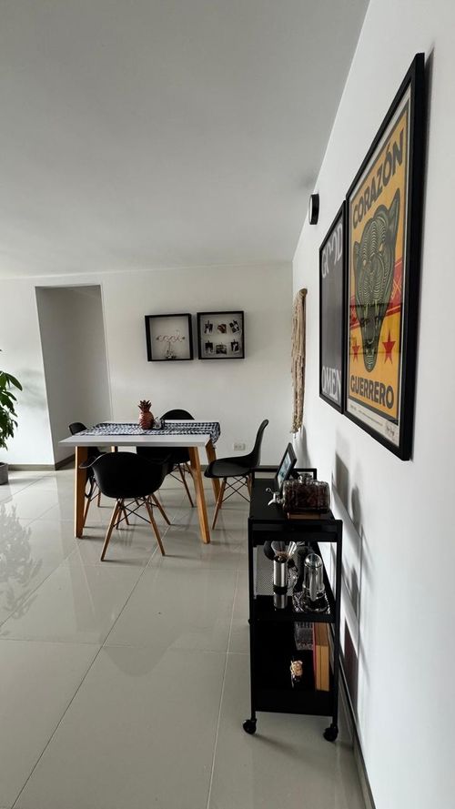 Apartamento de 3 alcobas en venta en San Rafael, Sabaneta, 75 m² · foto 2 de 24