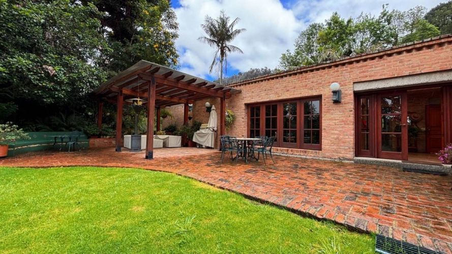Casa en venta en Torca, Bogotá · foto 2 de 24