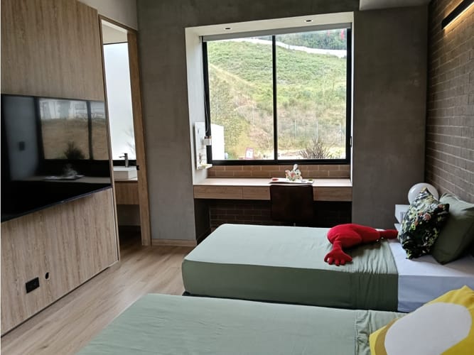 Casa de 3 alcobas en venta en Altos Del Escobero, El Retiro, 242 m² · foto 21 de 24