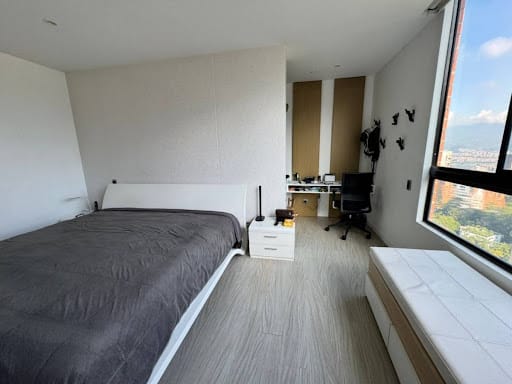 Apartamento de 3 alcobas en venta en Las Lomas No.1, Medellín, 162 m² · foto 9 de 21
