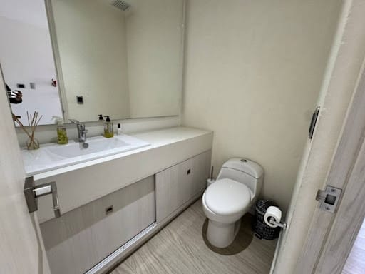 Apartamento de 3 alcobas en venta en Las Lomas No.1, Medellín, 162 m² · foto 17 de 21