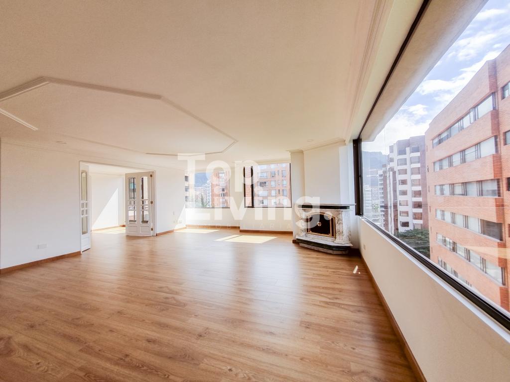 Apartamento en venta en Santa Barbara Central, Bogotá · foto 2 de 24