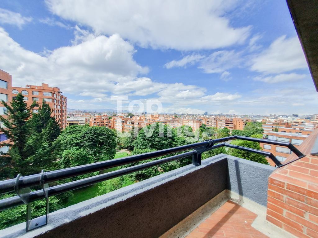 Apartamento en venta en Santa Barbara Central, Bogotá · foto 9 de 24