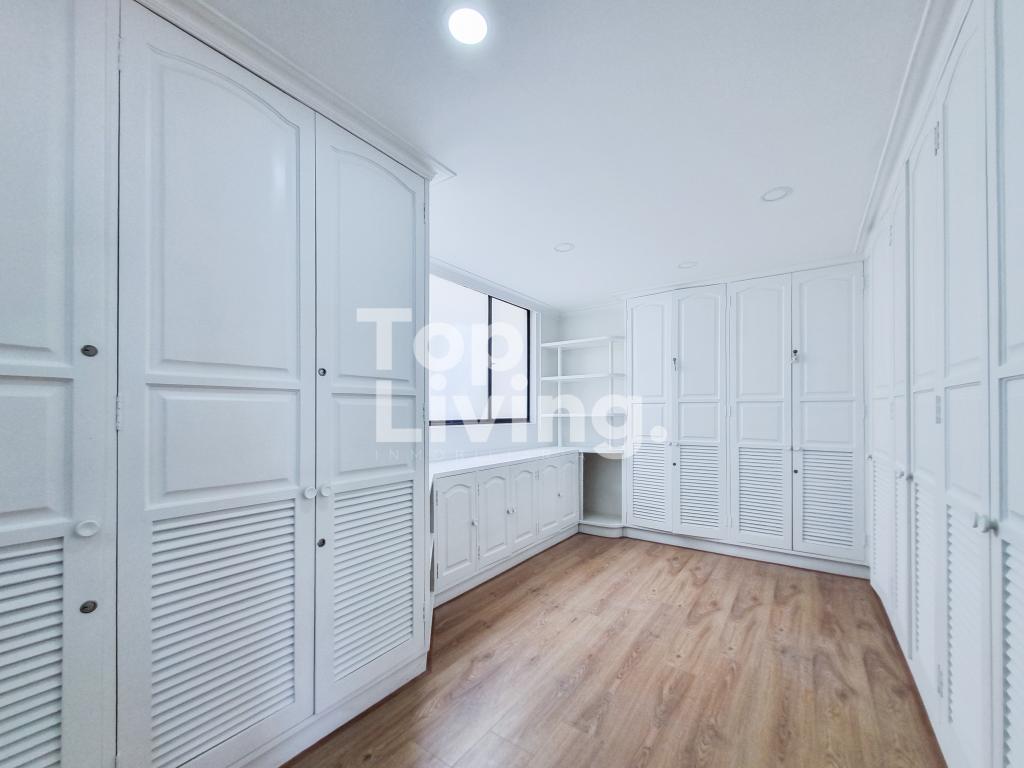 Apartamento en venta en Santa Barbara Central, Bogotá · foto 17 de 24