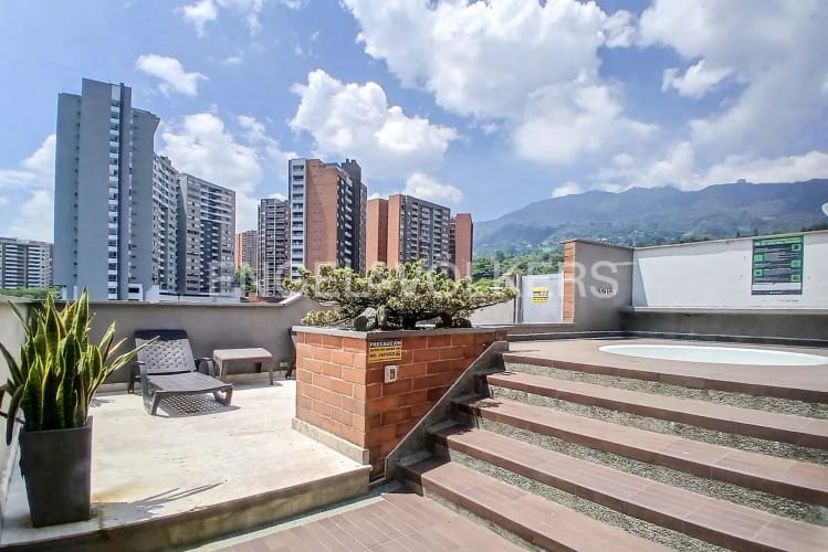 Apartamento en venta en Cumbres, Envigado · foto 13 de 14