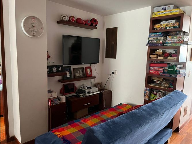 Apartamento de 4 alcobas en venta en Chico, Bogotá, 170 m² · foto 5 de 17