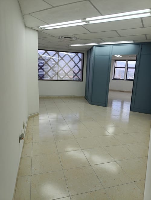 Oficina en arriendo en Centro Administrativo, Medellín, 64 m² · foto 3 de 24