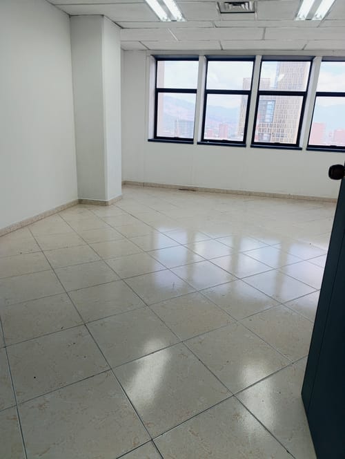 Oficina en arriendo en Centro Administrativo, Medellín, 64 m² · foto 9 de 24