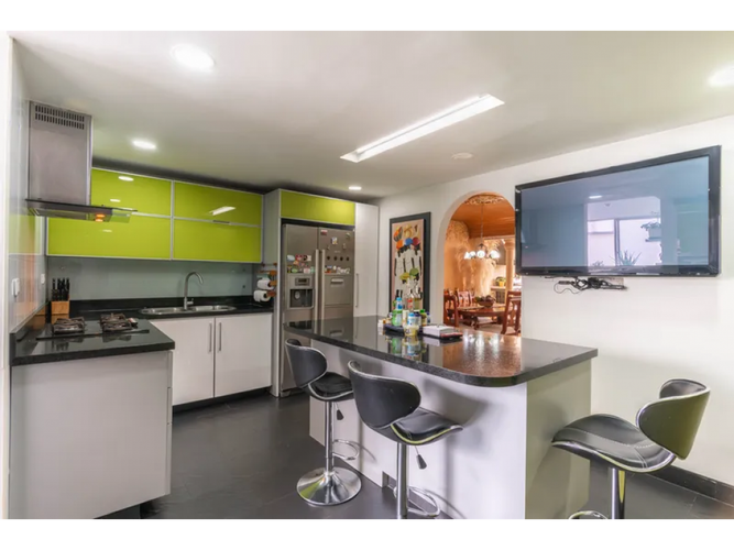 Apartamento de 4 alcobas en venta en Escuela De Infanteria, Bogotá, 224 m² · foto 8 de 24
