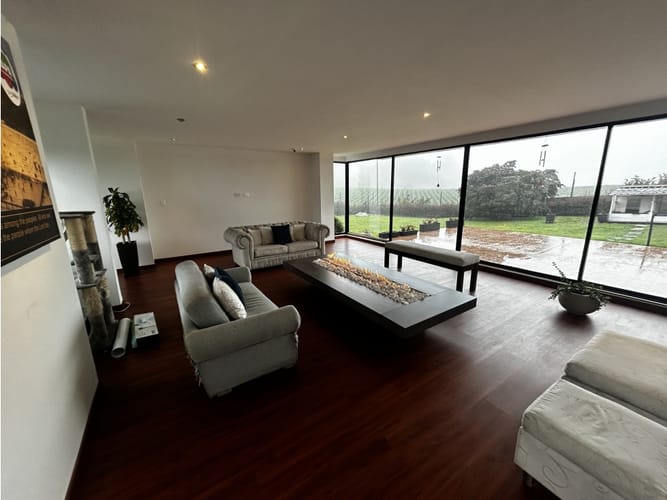 Casa de 4 alcobas en venta en San Gabriel, Chía, 350 m² · foto 2 de 24