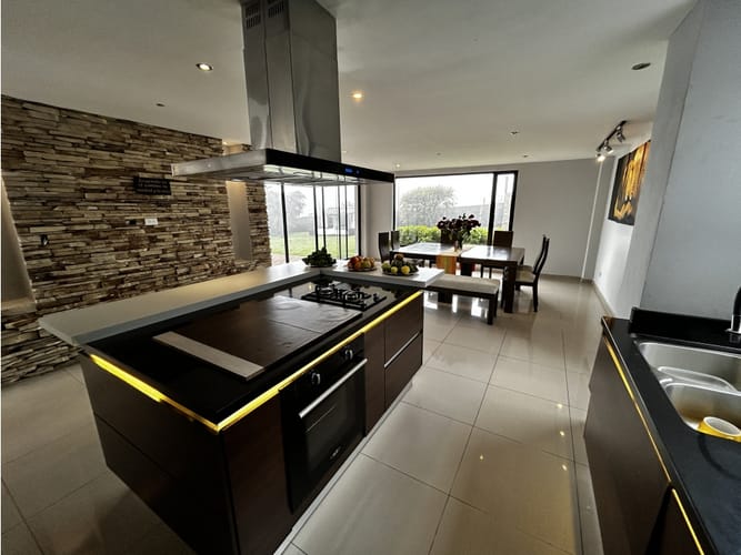 Casa de 4 alcobas en venta en San Gabriel, Chía, 350 m² · foto 9 de 24