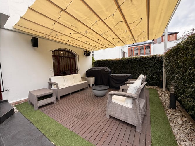 Casa de 3 alcobas en venta en Gratamira, Bogotá, 300 m² · foto 3 de 24