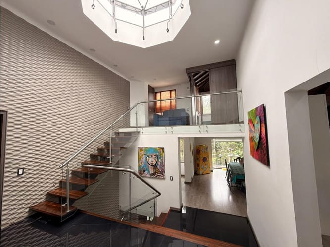 Casa de 3 alcobas en venta en Gratamira, Bogotá, 300 m² · foto 4 de 24