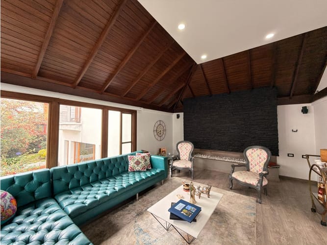 Casa de 3 alcobas en venta en Gratamira, Bogotá, 300 m² · foto 13 de 24
