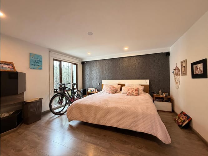 Casa de 3 alcobas en venta en Gratamira, Bogotá, 300 m² · foto 15 de 24